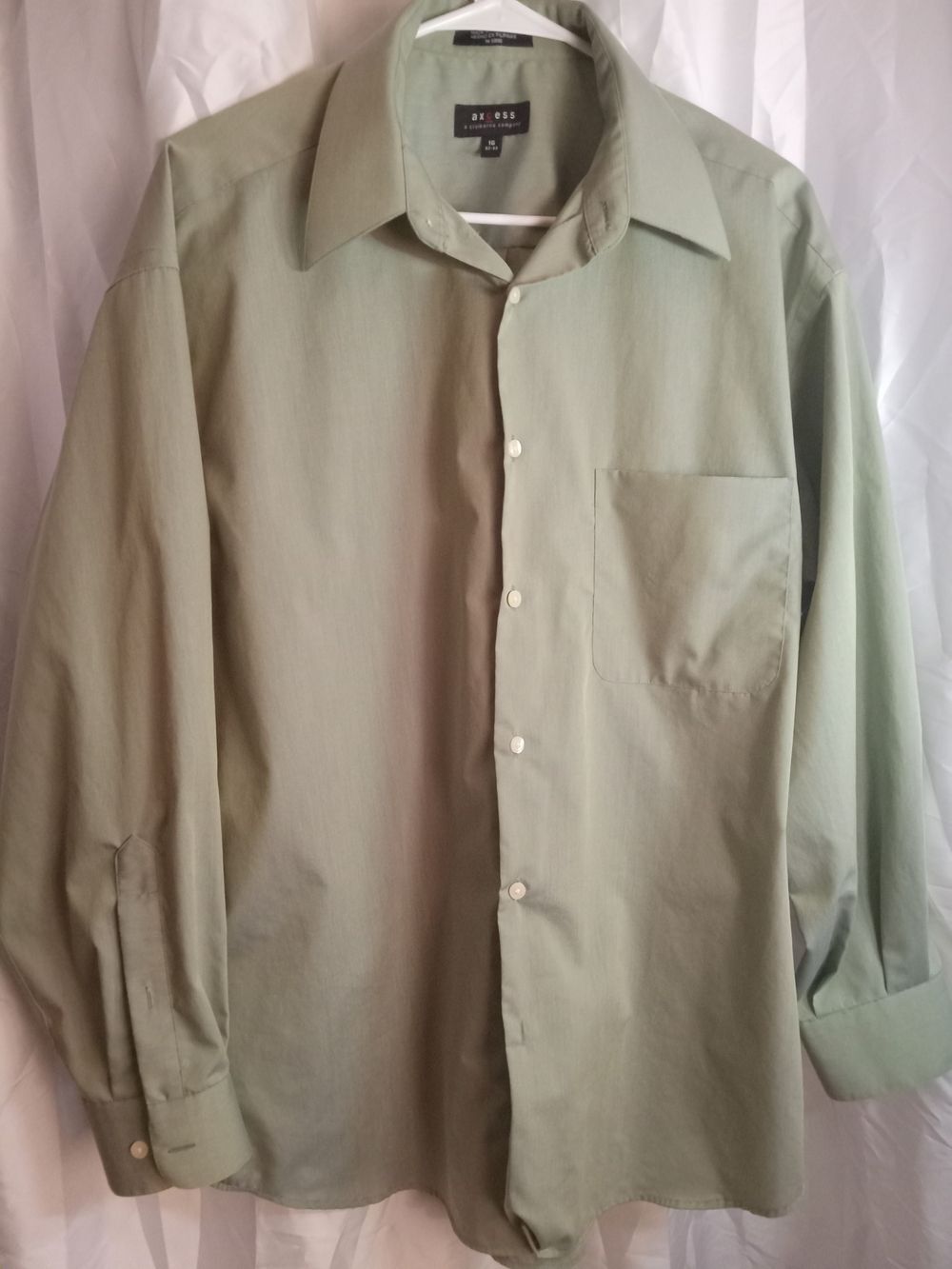 Axcess Light Sage Green Button-Down Dress Shirt 16 neck, 32-33, 100% cotton